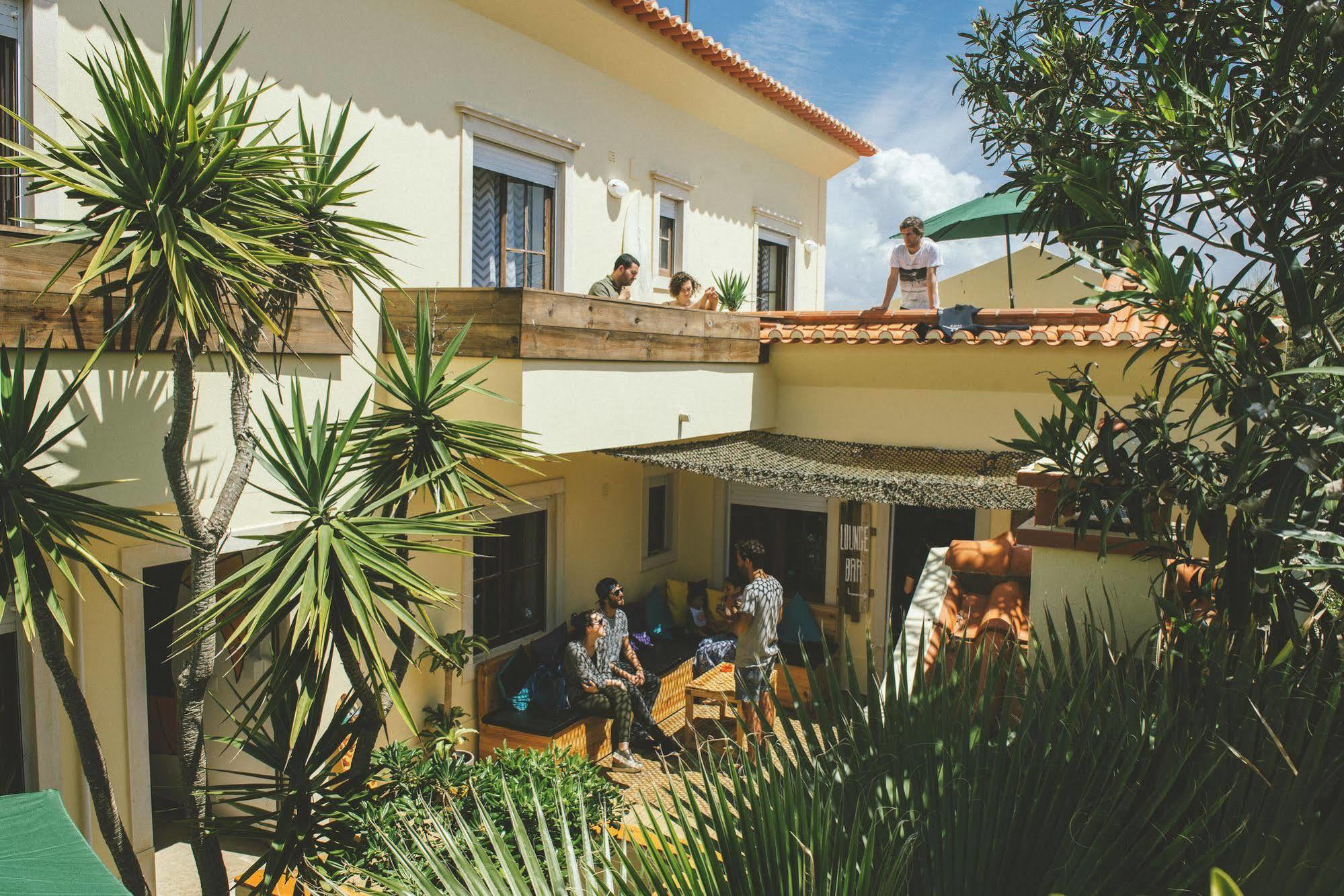 Cliff Surf House Hostel Santa Cruz  Exterior photo